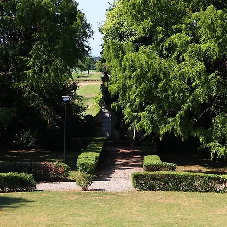 Palazzo Calvi Bed & Breakfast *